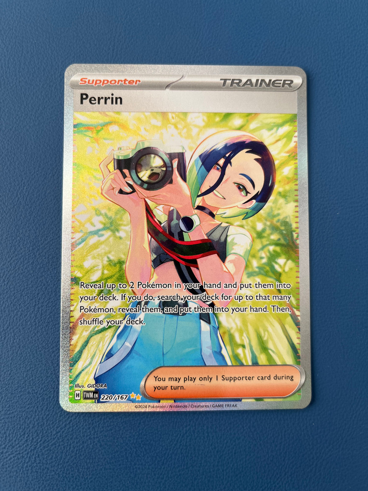 Perrin 220/167 Sv06: Twilight Masquerade Holo (Near Mint)